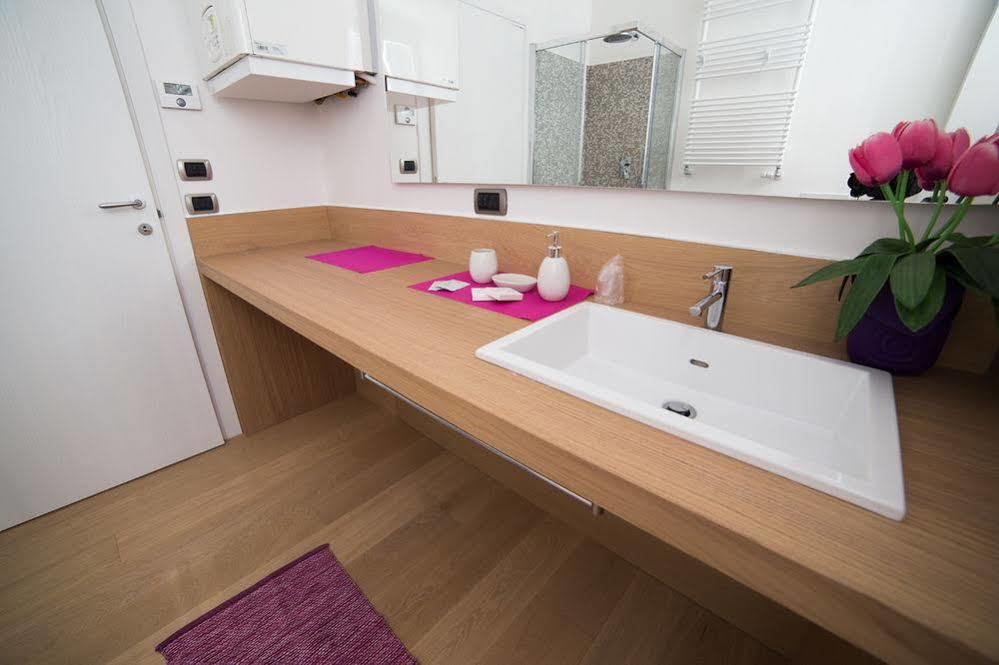 Residence Sara Триест Екстериор снимка