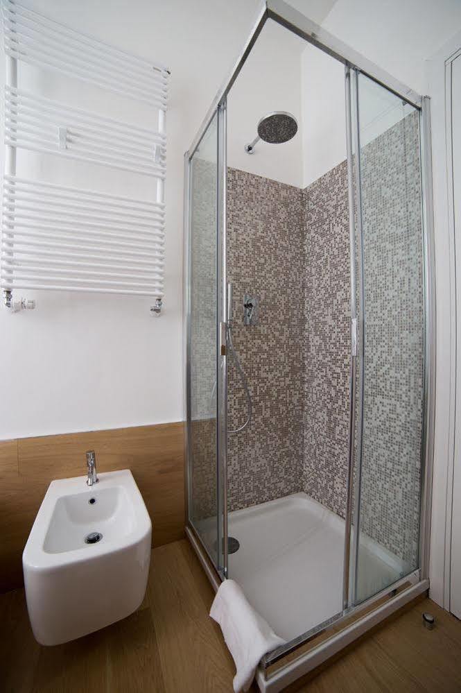 Residence Sara Триест Екстериор снимка