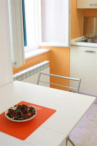 Residence Sara Триест Екстериор снимка