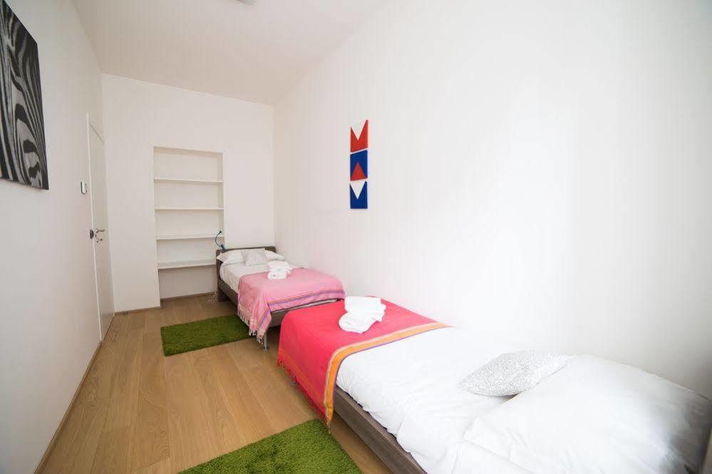 Residence Sara Триест Екстериор снимка